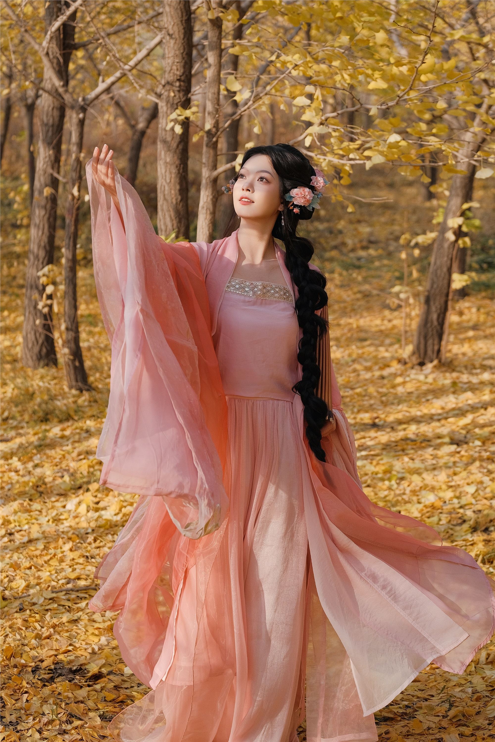 YITUYU艺图语 2025.01.06 秋意浓 秋秋